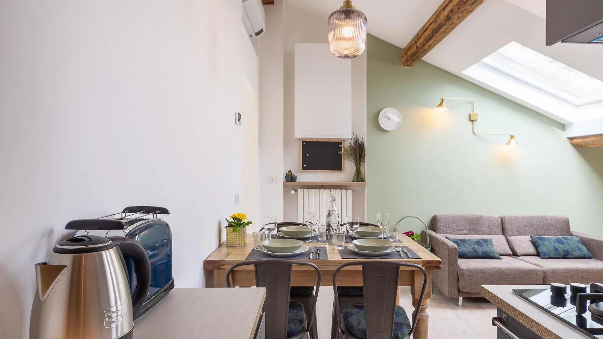 Central Station Comfort Suite - Duomo 15 Min Milan