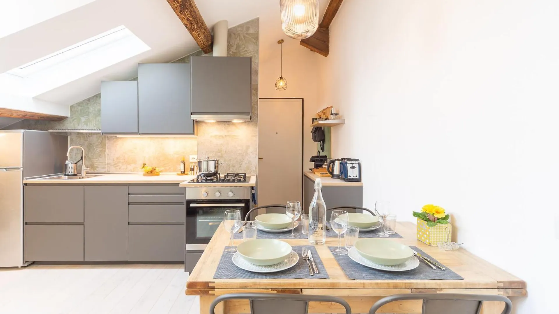 Central Station Comfort Suite - Duomo 15 Min Milan Italie